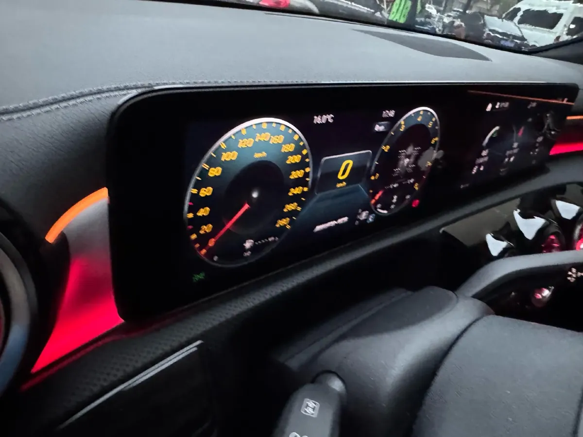 2020 Mercedes-Benz A AMG 2.0T 306HP L4 7DCT,autocango,china used car exporter,china ev exporter,chinese used car exporter,chinese used ev exporter