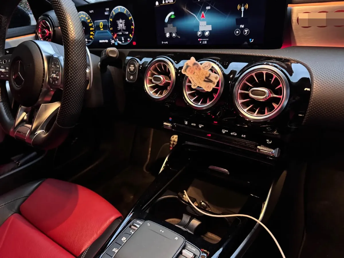 2020 Mercedes-Benz A AMG 2.0T 306HP L4 7DCT,autocango,china used car exporter,china ev exporter,chinese used car exporter,chinese used ev exporter