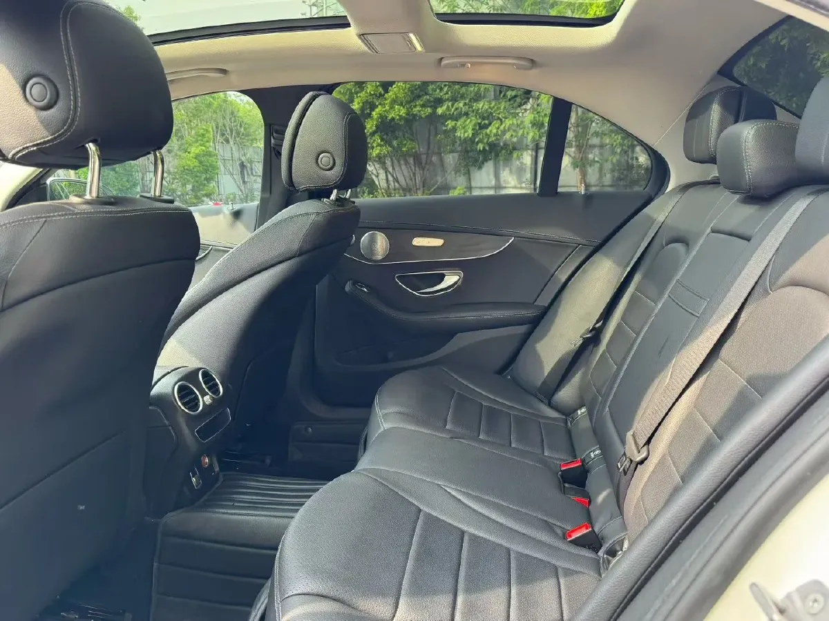 2021 Mercedes-Benz C Class 1.5T 184HP L4 9AT,autocango,china used car exporter,china ev exporter,chinese used car exporter,chinese used ev exporter