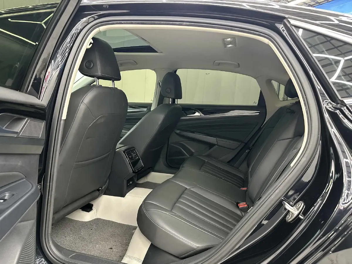 2023 Volkswagen Passat 1.4T 150HP L4 7DCT,autocango,china used car exporter,china ev exporter,chinese used car exporter,chinese used ev exporter