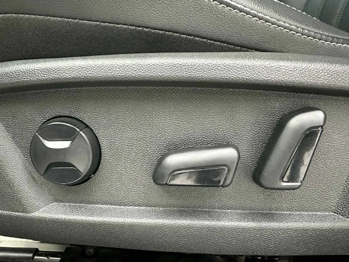 2023 Volkswagen Passat 1.4T 150HP L4 7DCT,autocango,china used car exporter,china ev exporter,chinese used car exporter,chinese used ev exporter