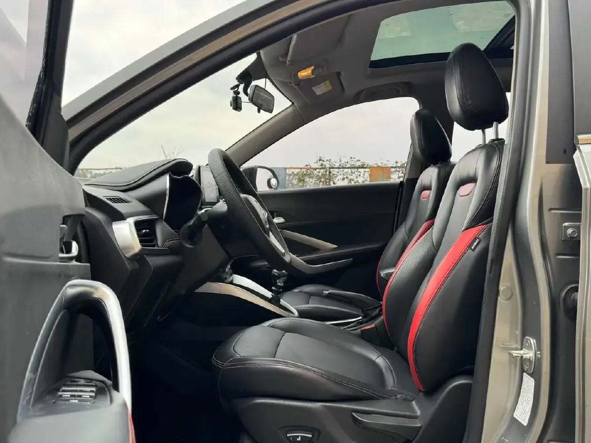 2019 Bestune X40 1.6L 114HP L4 5MT,autocango,china used car exporter,china ev exporter,chinese used car exporter,chinese used ev exporter