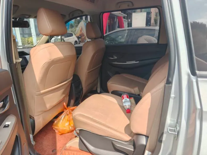 2021 Yema SiPaiKa 1.5L 109HP L4 5MT,autocango,china used car exporter,china ev exporter,chinese used car exporter,chinese used ev exporter