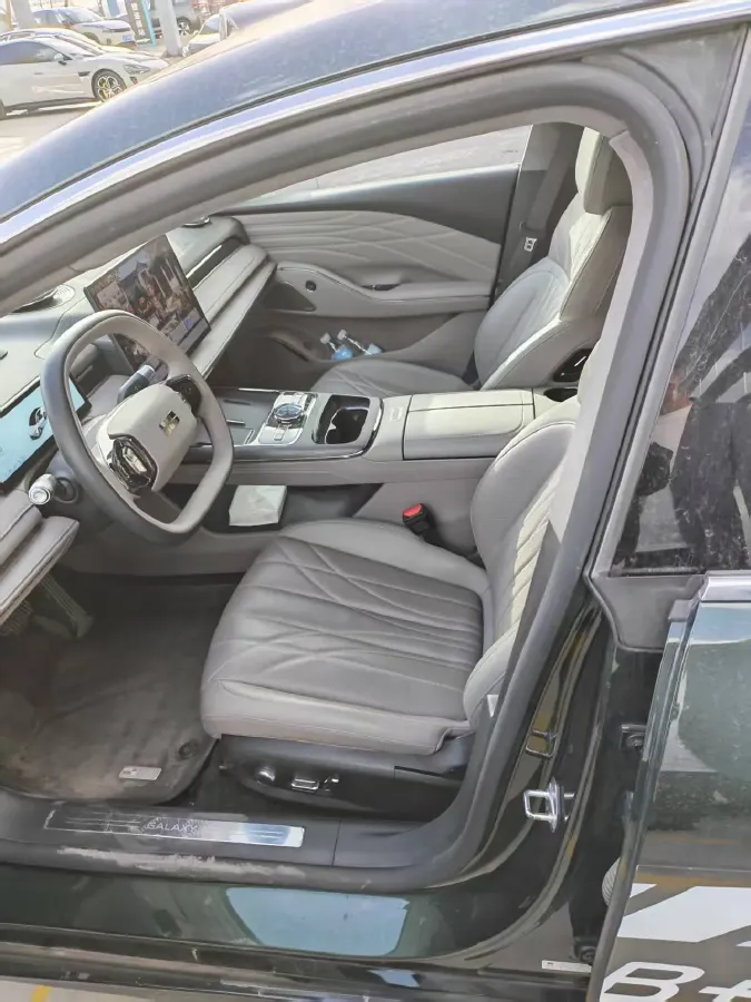 2025 Geely Galaxy Starshine 8 1.5T 163HP L4 3DHT PHEV 27.69KWH,autocango,china used car exporter,china ev exporter,chinese used car exporter,chinese used ev exporter