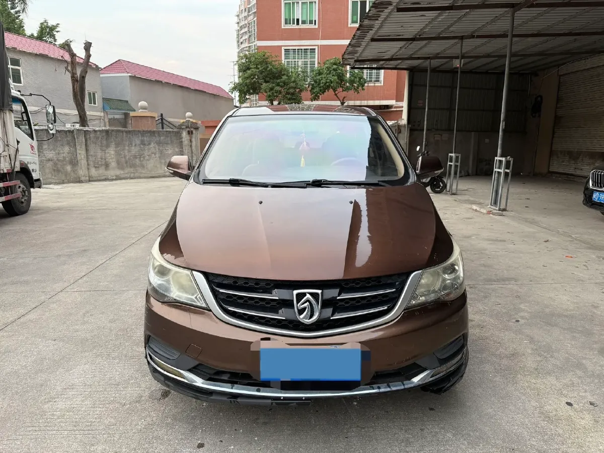 2016 BaoJun 560 1.5T 150HP L4 6MT,autocango,china used car exporter,china ev exporter,chinese used car exporter,chinese used ev exporter