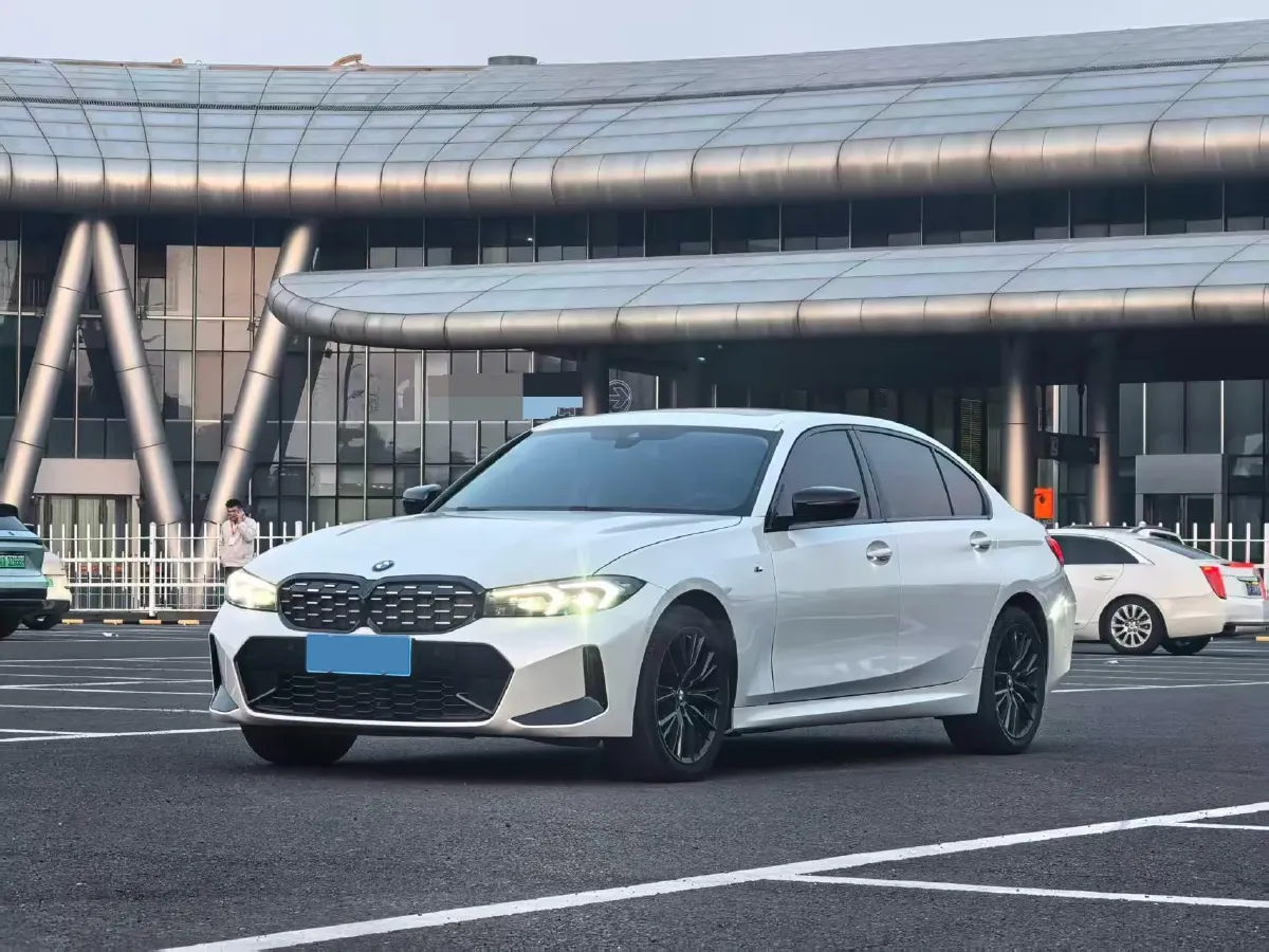 2023 BMW 3 Series 2.0T 184HP L4 8AT,autocango,china used car exporter,china ev exporter,chinese used car exporter,chinese used ev exporter