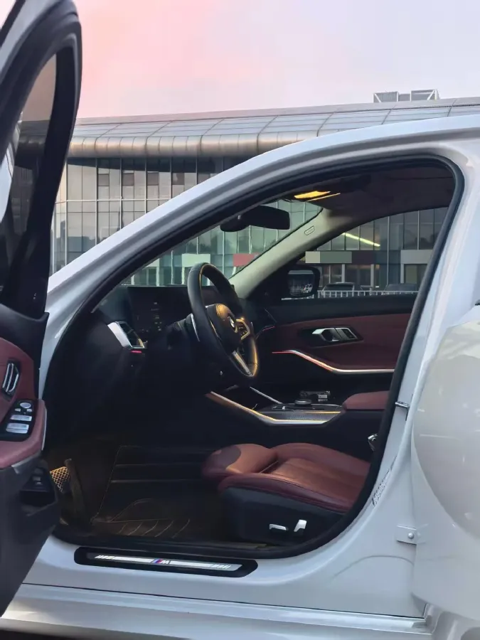 2023 BMW 3 Series 2.0T 184HP L4 8AT,autocango,china used car exporter,china ev exporter,chinese used car exporter,chinese used ev exporter