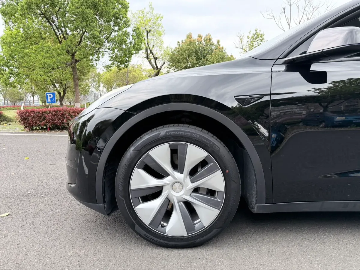 2022 Tesla Model Y BEV 60KWH,autocango,china used car exporter,china ev exporter,chinese used car exporter,chinese used ev exporter