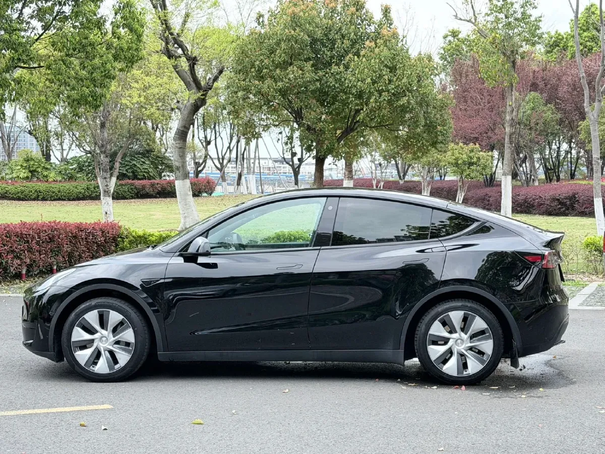 2022 Tesla Model Y BEV 60KWH,autocango,china used car exporter,china ev exporter,chinese used car exporter,chinese used ev exporter