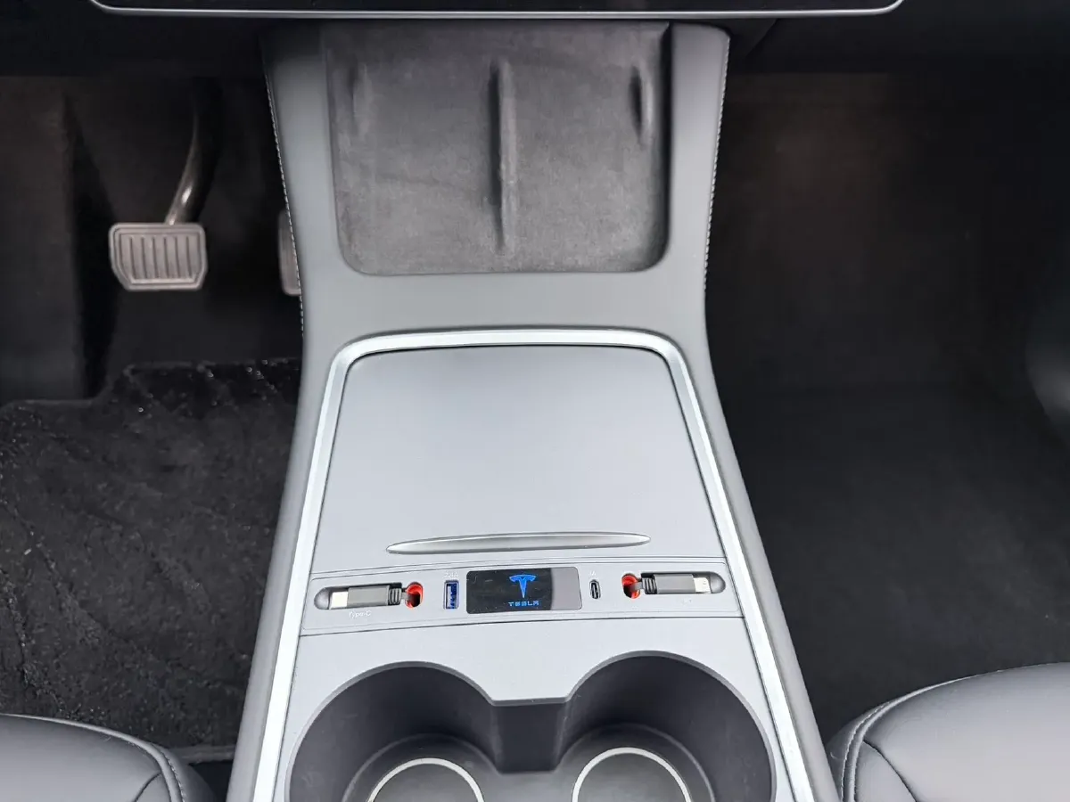 2022 Tesla Model Y BEV 60KWH,autocango,china used car exporter,china ev exporter,chinese used car exporter,chinese used ev exporter