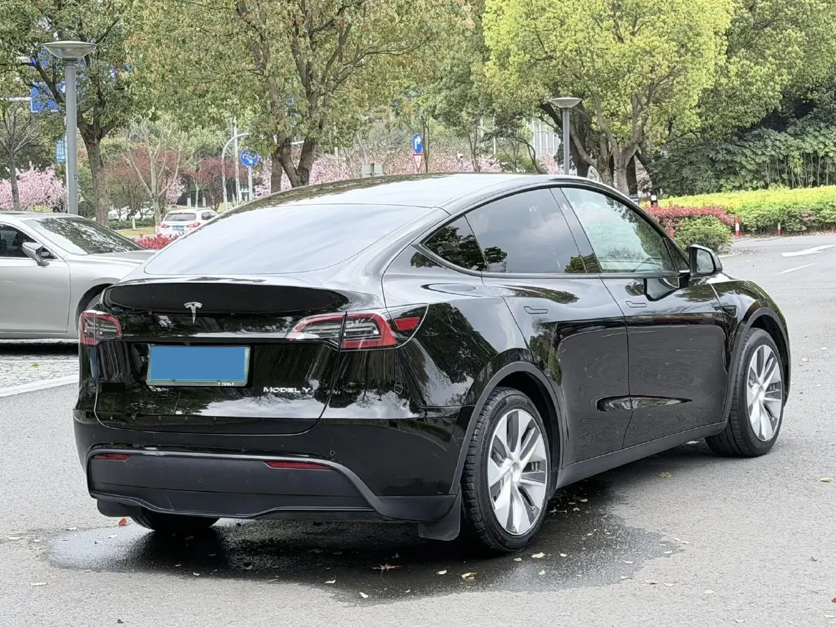 2022 Tesla Model Y BEV 60KWH,autocango,china used car exporter,china ev exporter,chinese used car exporter,chinese used ev exporter