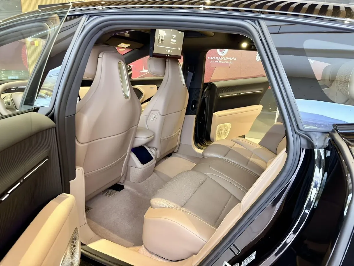 2026 Avatr 12 BEV,autocango,china used car exporter,china ev exporter,chinese used car exporter,chinese used ev exporter