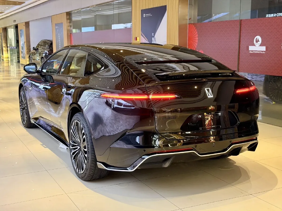 2026 Avatr 12 BEV,autocango,china used car exporter,china ev exporter,chinese used car exporter,chinese used ev exporter