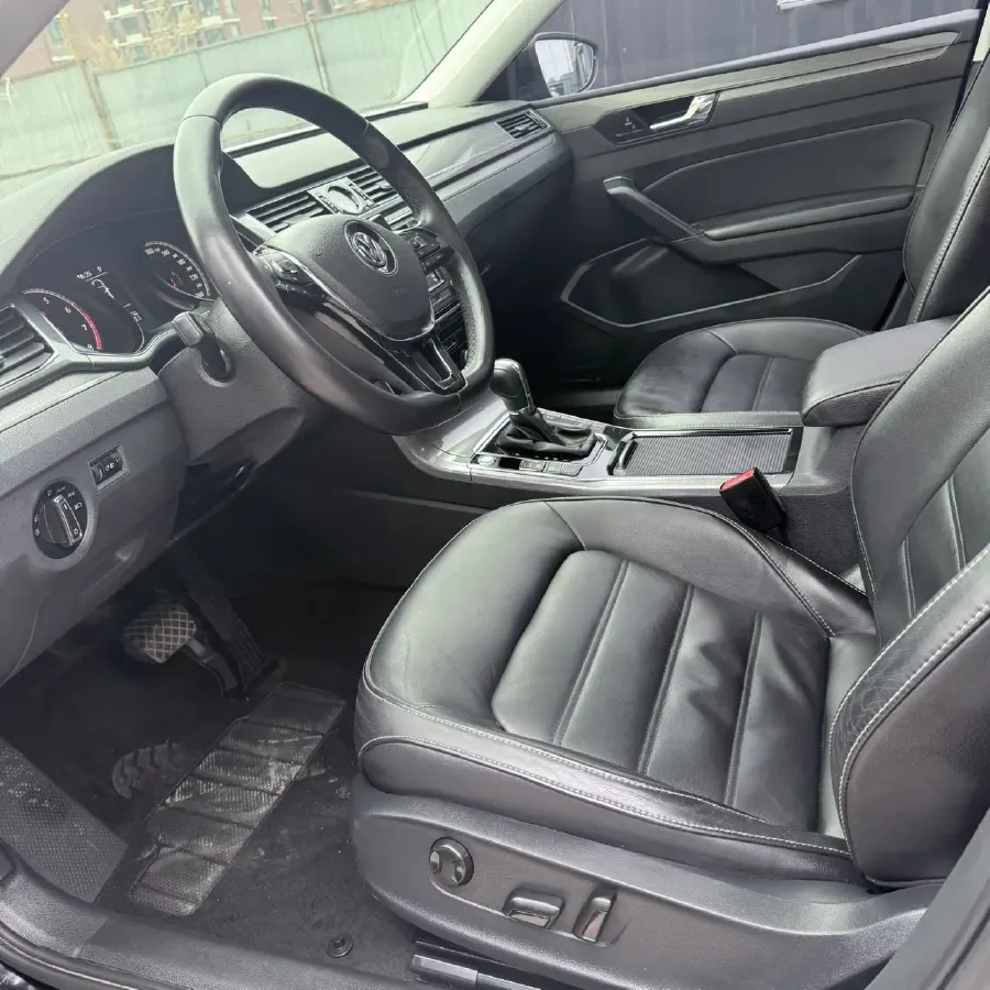 2017 Volkswagen Passat 1.8T 180HP L4 7DCT,autocango,china used car exporter,china ev exporter,chinese used car exporter,chinese used ev exporter