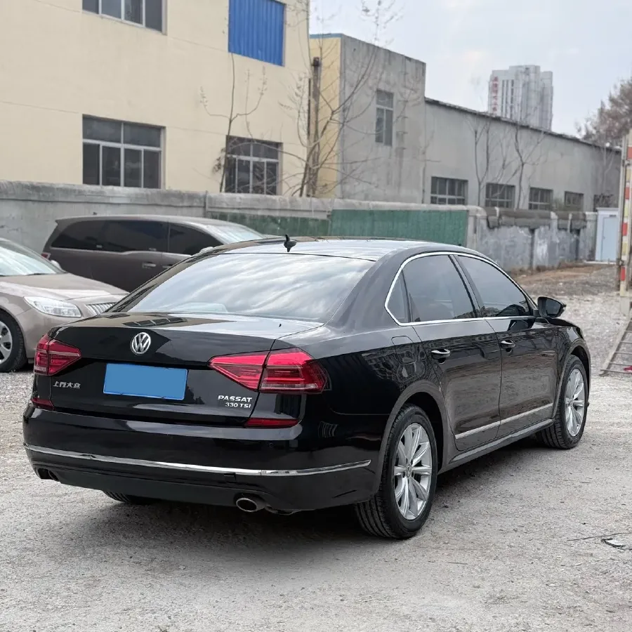 2017 Volkswagen Passat 1.8T 180HP L4 7DCT,autocango,china used car exporter,china ev exporter,chinese used car exporter,chinese used ev exporter