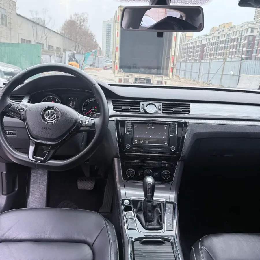 2017 Volkswagen Passat 1.8T 180HP L4 7DCT,autocango,china used car exporter,china ev exporter,chinese used car exporter,chinese used ev exporter