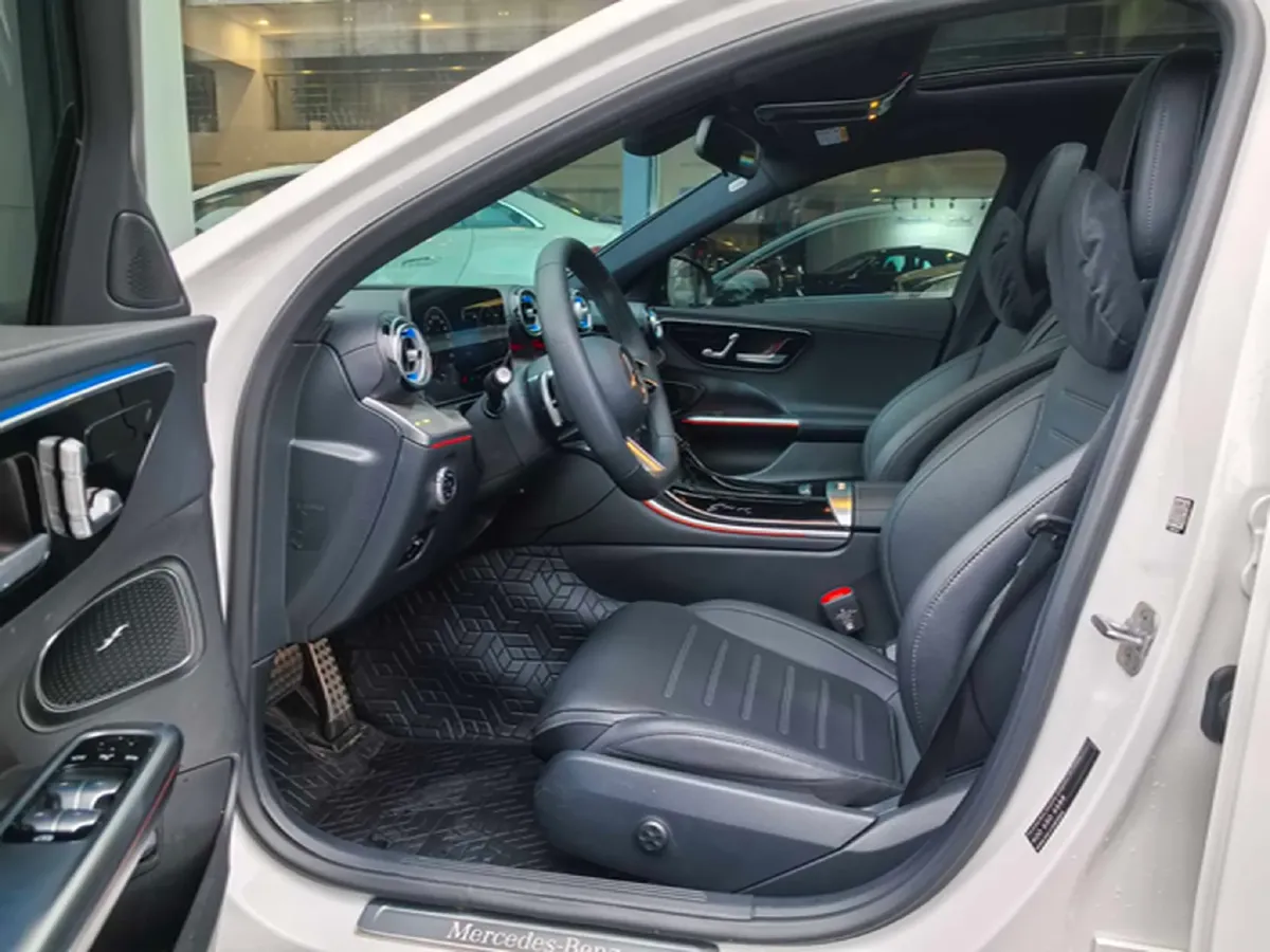 2025 Mercedes-Benz C Class 2.0T 204HP L4 9AT PHEV 25.4KWH,autocango,china used car exporter,china ev exporter,chinese used car exporter,chinese used ev exporter