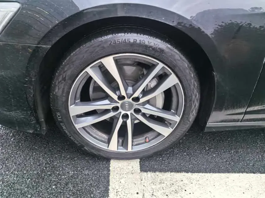 2021 Audi A6L 2.0T 190HP L4 7DCT,autocango,china used car exporter,china ev exporter,chinese used car exporter,chinese used ev exporter