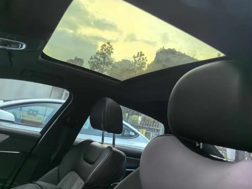 2021 Audi A6L 2.0T 190HP L4 7DCT,autocango,china used car exporter,china ev exporter,chinese used car exporter,chinese used ev exporter