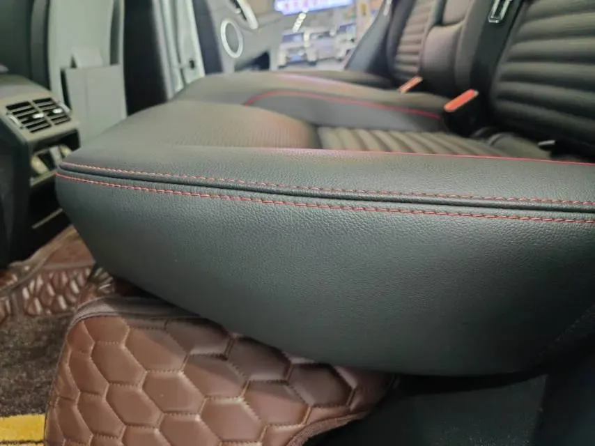 2023 Land Rover Discovery Sport 2.0T 249HP L4 9AT,autocango,china used car exporter,china ev exporter,chinese used car exporter,chinese used ev exporter