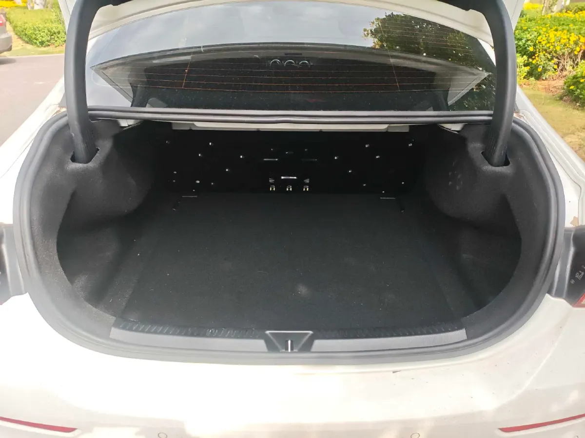 2022 Mercedes-Benz A Class 1.3T 163HP L4 7DCT,autocango,china used car exporter,china ev exporter,chinese used car exporter,chinese used ev exporter