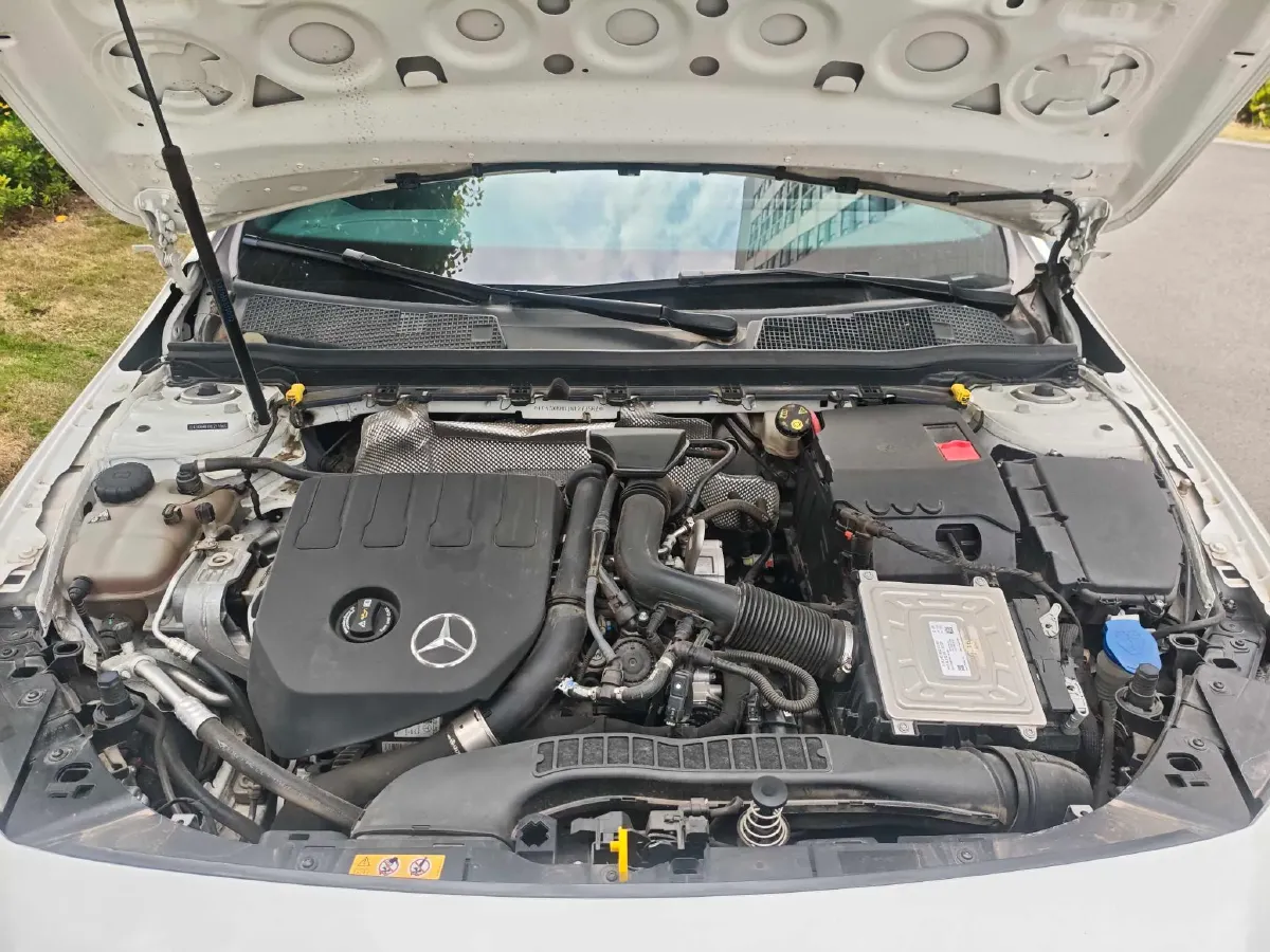 2022 Mercedes-Benz A Class 1.3T 163HP L4 7DCT,autocango,china used car exporter,china ev exporter,chinese used car exporter,chinese used ev exporter