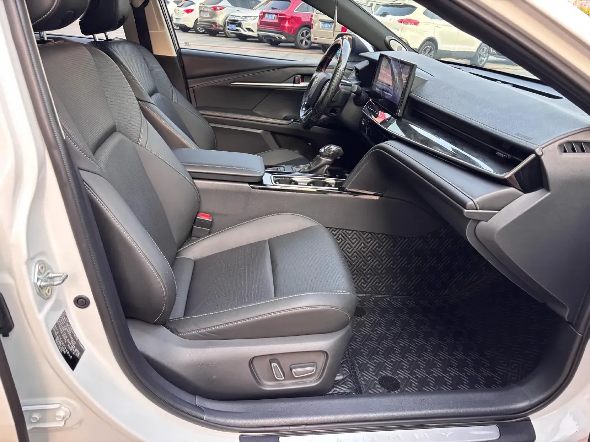 2024 Toyota Camry 2.0L 173HP L4 CVT,autocango,china used car exporter,china ev exporter,chinese used car exporter,chinese used ev exporter