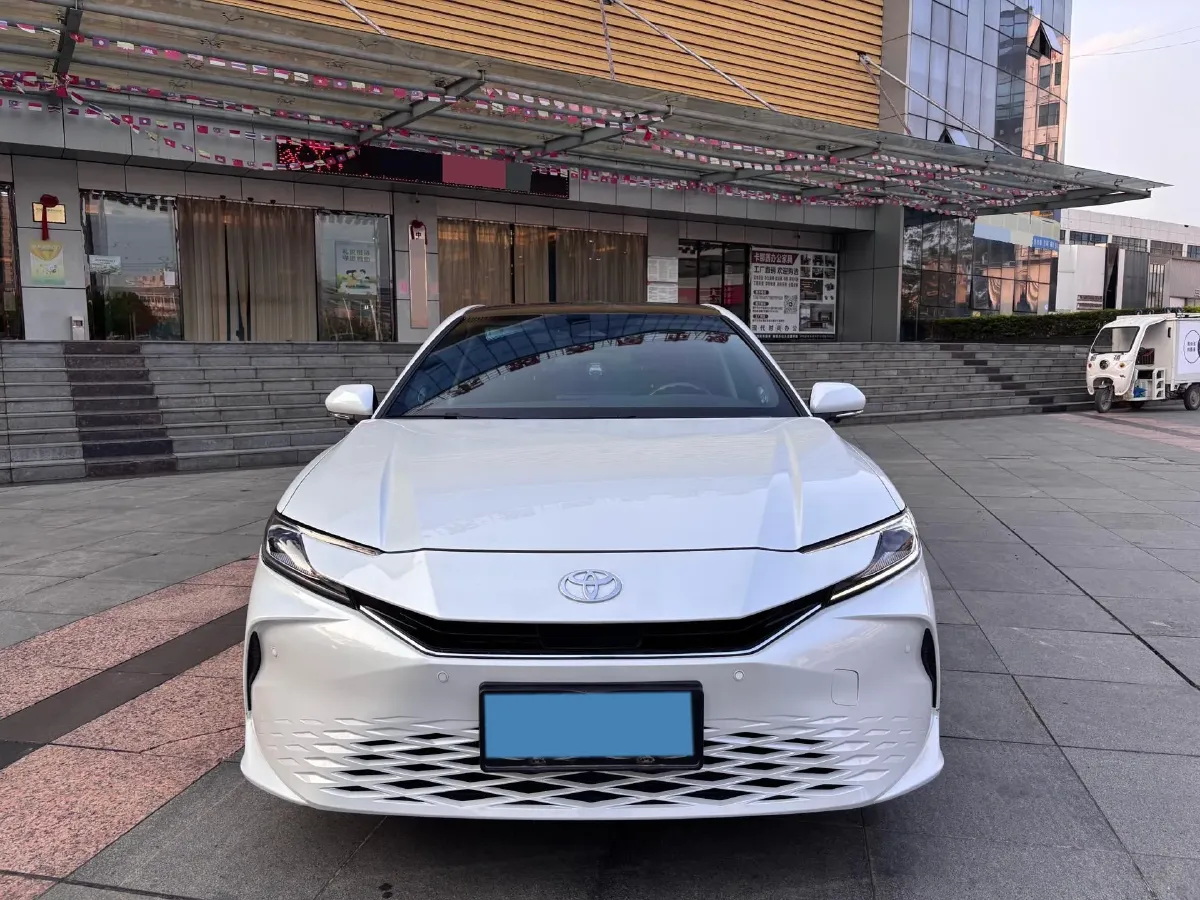 2024 Toyota Camry 2.0L 173HP L4 CVT,autocango,china used car exporter,china ev exporter,chinese used car exporter,chinese used ev exporter