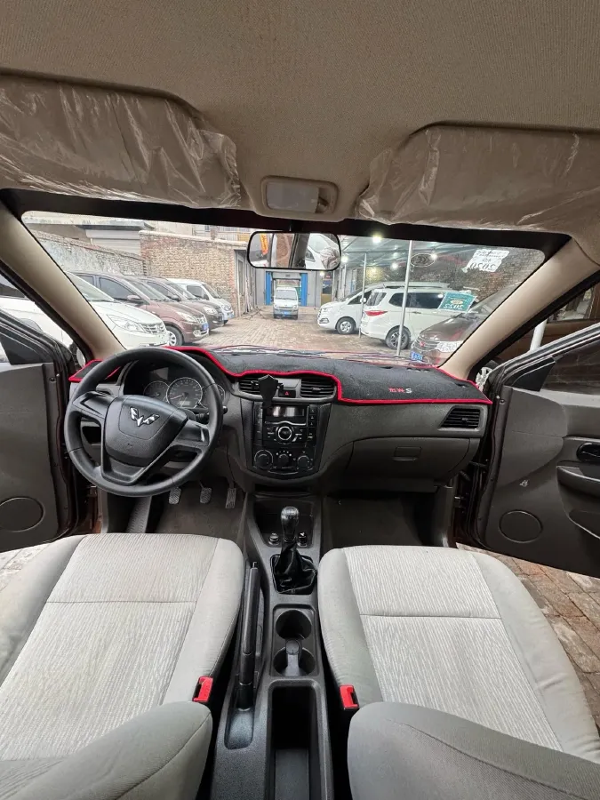 2015 WuLing HongGuang 1.5L 112HP L4 5MT,autocango,china used car exporter,china ev exporter,chinese used car exporter,chinese used ev exporter