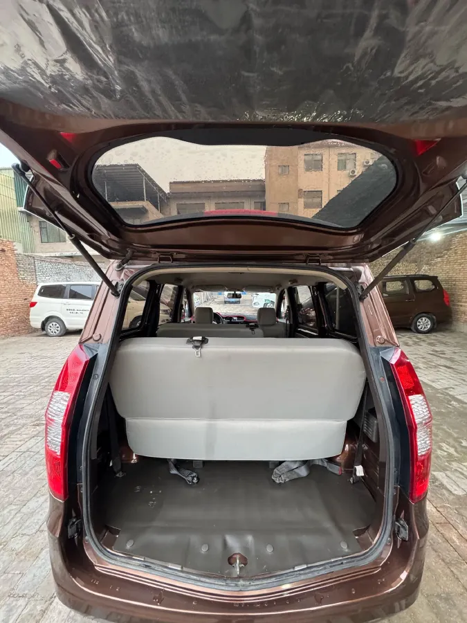 2015 WuLing HongGuang 1.5L 112HP L4 5MT,autocango,china used car exporter,china ev exporter,chinese used car exporter,chinese used ev exporter