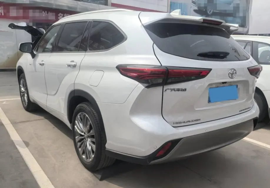 2024 Toyota Highlander 2.5L 189HP L4 E-CVT Hybrid,autocango,china used car exporter,china ev exporter,chinese used car exporter,chinese used ev exporter