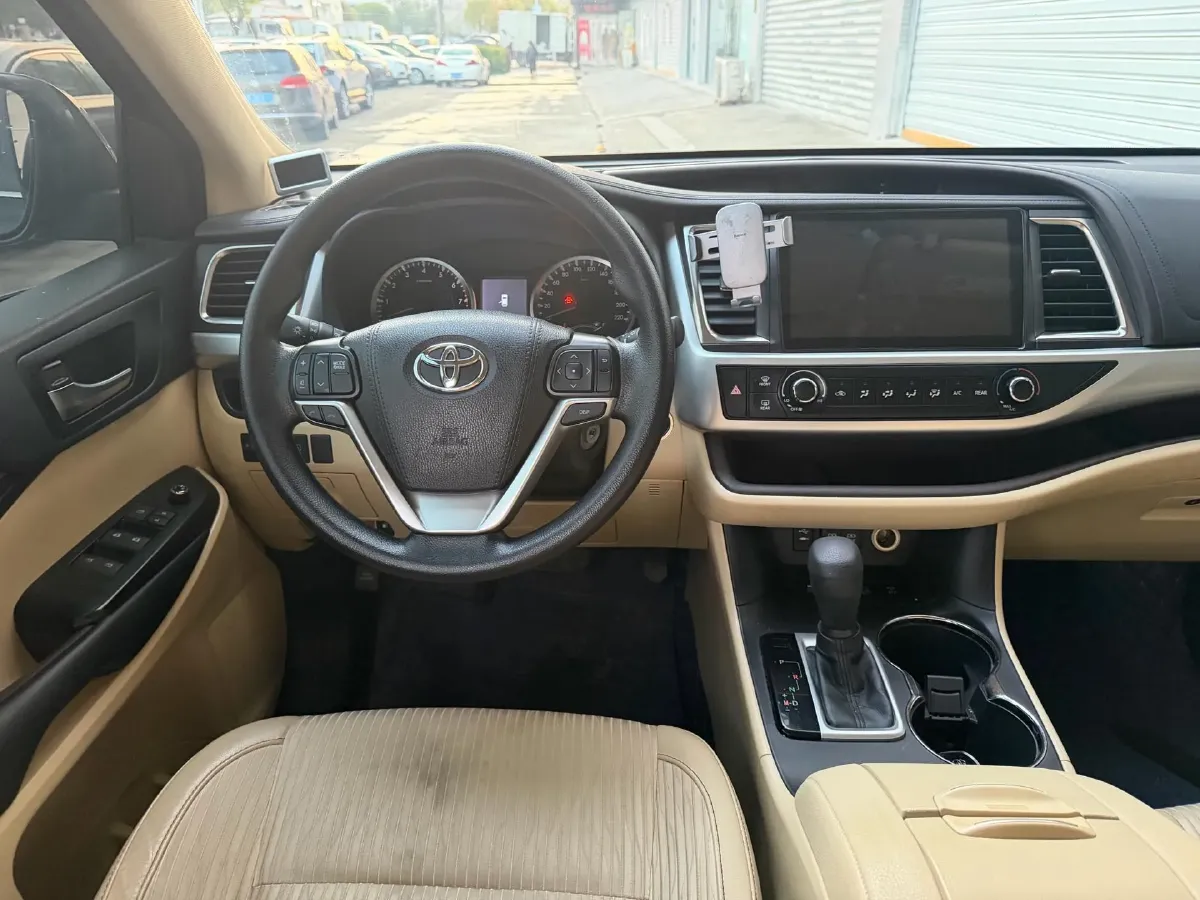 2018 Toyota Highlander 2.0T 220HP L4 6AT,autocango,china used car exporter,china ev exporter,chinese used car exporter,chinese used ev exporter