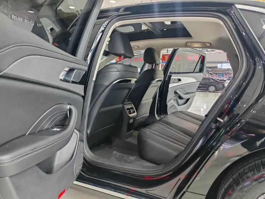 2023 HongQi H5 2.0T 224HP L4 8AT,autocango,china used car exporter,china ev exporter,chinese used car exporter,chinese used ev exporter