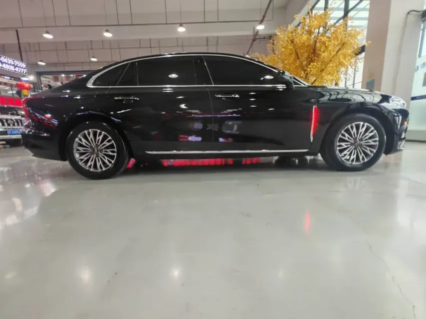 2023 HongQi H5 2.0T 224HP L4 8AT,autocango,china used car exporter,china ev exporter,chinese used car exporter,chinese used ev exporter