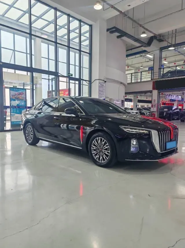 2023 HongQi H5 2.0T 224HP L4 8AT,autocango,china used car exporter,china ev exporter,chinese used car exporter,chinese used ev exporter