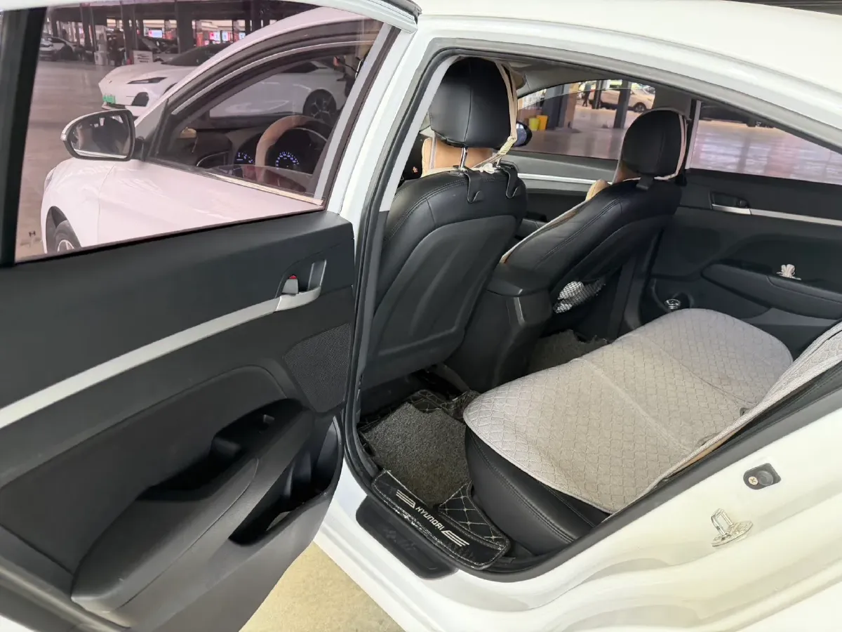 2016 Hyundai Elantra 1.6L 130HP L4 6AT,autocango,china used car exporter,china ev exporter,chinese used car exporter,chinese used ev exporter