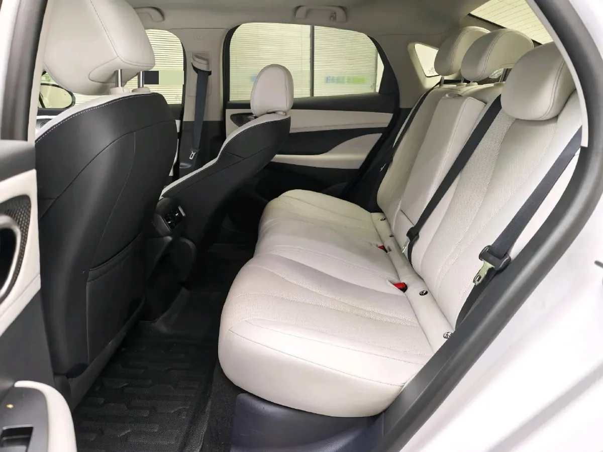 2025 BYD Seal05 DM-i 1.5L 101HP L4 E-CVT PHEV 15.87KWH,autocango,china used car exporter,china ev exporter,chinese used car exporter,chinese used ev exporter