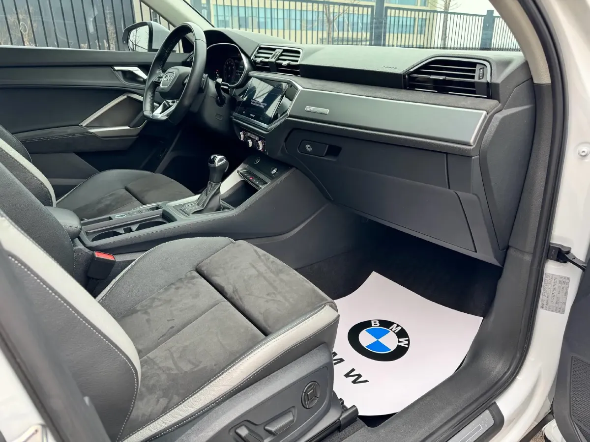 2022 Audi Q3 1.4T 150HP L4 7DCT,autocango,china used car exporter,china ev exporter,chinese used car exporter,chinese used ev exporter