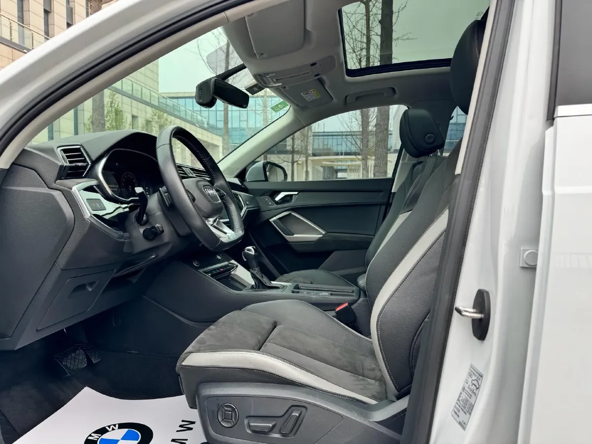 2022 Audi Q3 1.4T 150HP L4 7DCT,autocango,china used car exporter,china ev exporter,chinese used car exporter,chinese used ev exporter