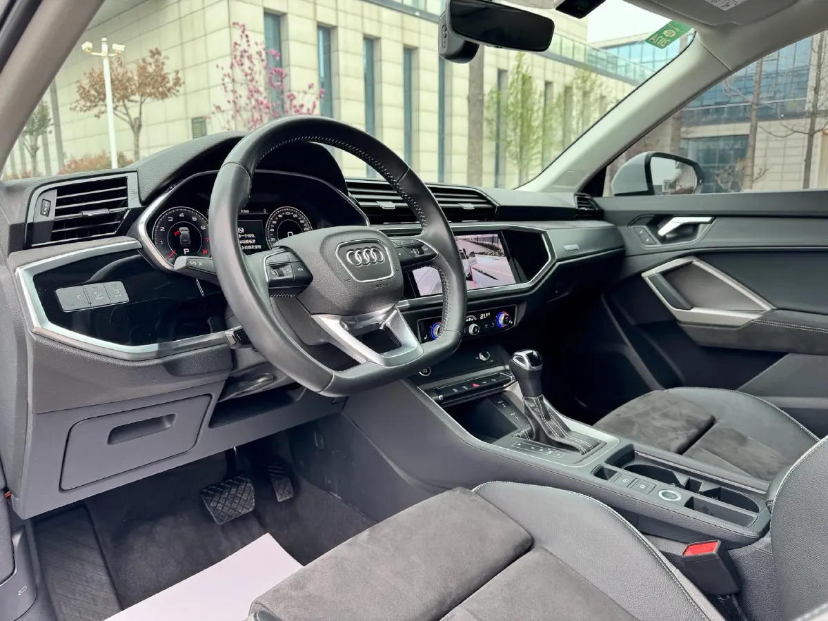 2022 Audi Q3 1.4T 150HP L4 7DCT,autocango,china used car exporter,china ev exporter,chinese used car exporter,chinese used ev exporter