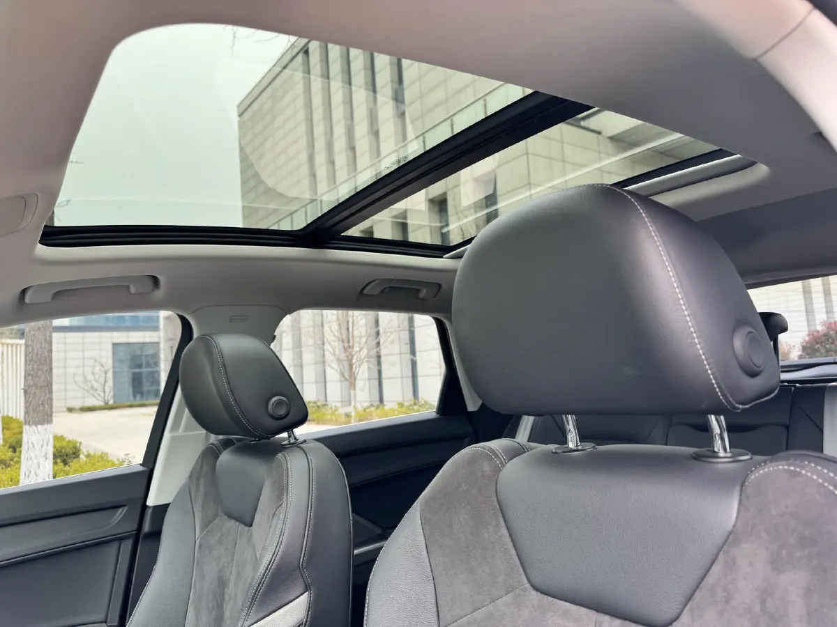 2022 Audi Q3 1.4T 150HP L4 7DCT,autocango,china used car exporter,china ev exporter,chinese used car exporter,chinese used ev exporter