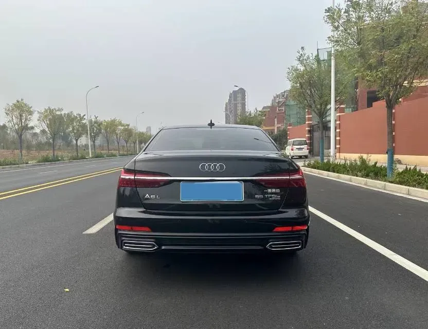 2020 Audi A6L 2.0T 252HP L4 7DCT PHEV 14.1KWH,autocango,china used car exporter,china ev exporter,chinese used car exporter,chinese used ev exporter