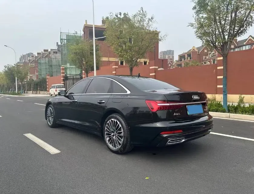 2020 Audi A6L 2.0T 252HP L4 7DCT PHEV 14.1KWH,autocango,china used car exporter,china ev exporter,chinese used car exporter,chinese used ev exporter
