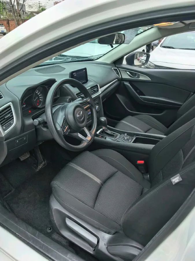 2017 Mazda 3 Axela 1.5L 117HP L4 6AT,autocango,china used car exporter,china ev exporter,chinese used car exporter,chinese used ev exporter