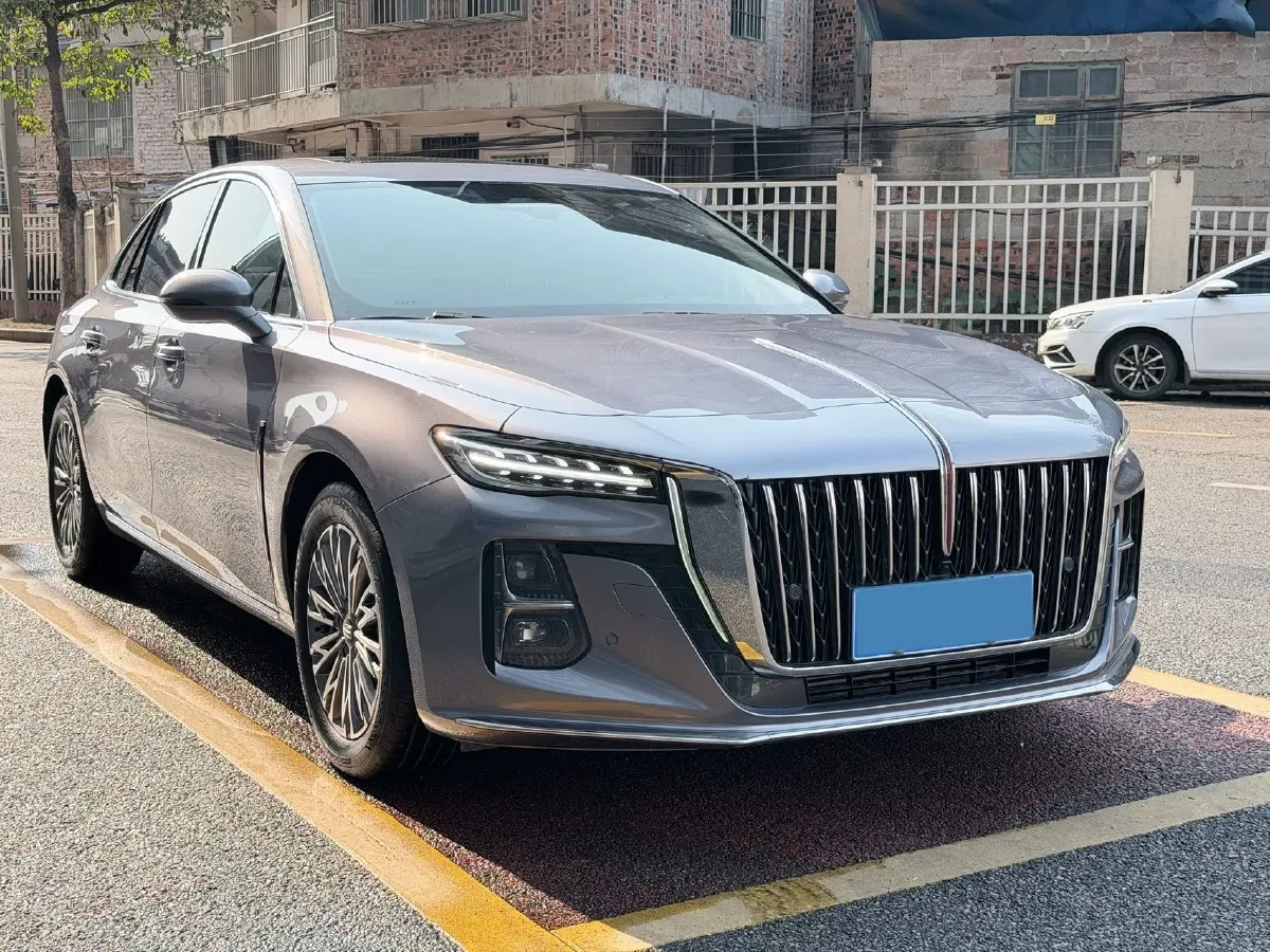 2023 HongQi H5 2.0T 224HP L4 8AT,autocango,china used car exporter,china ev exporter,chinese used car exporter,chinese used ev exporter