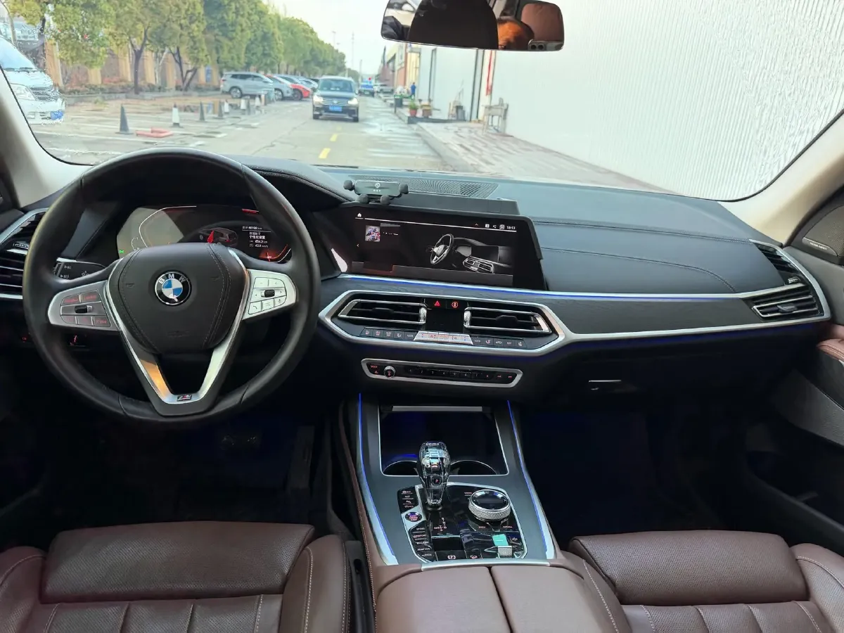 2022 BMW X7 3.0T 340HP L6 8AT,autocango,china used car exporter,china ev exporter,chinese used car exporter,chinese used ev exporter