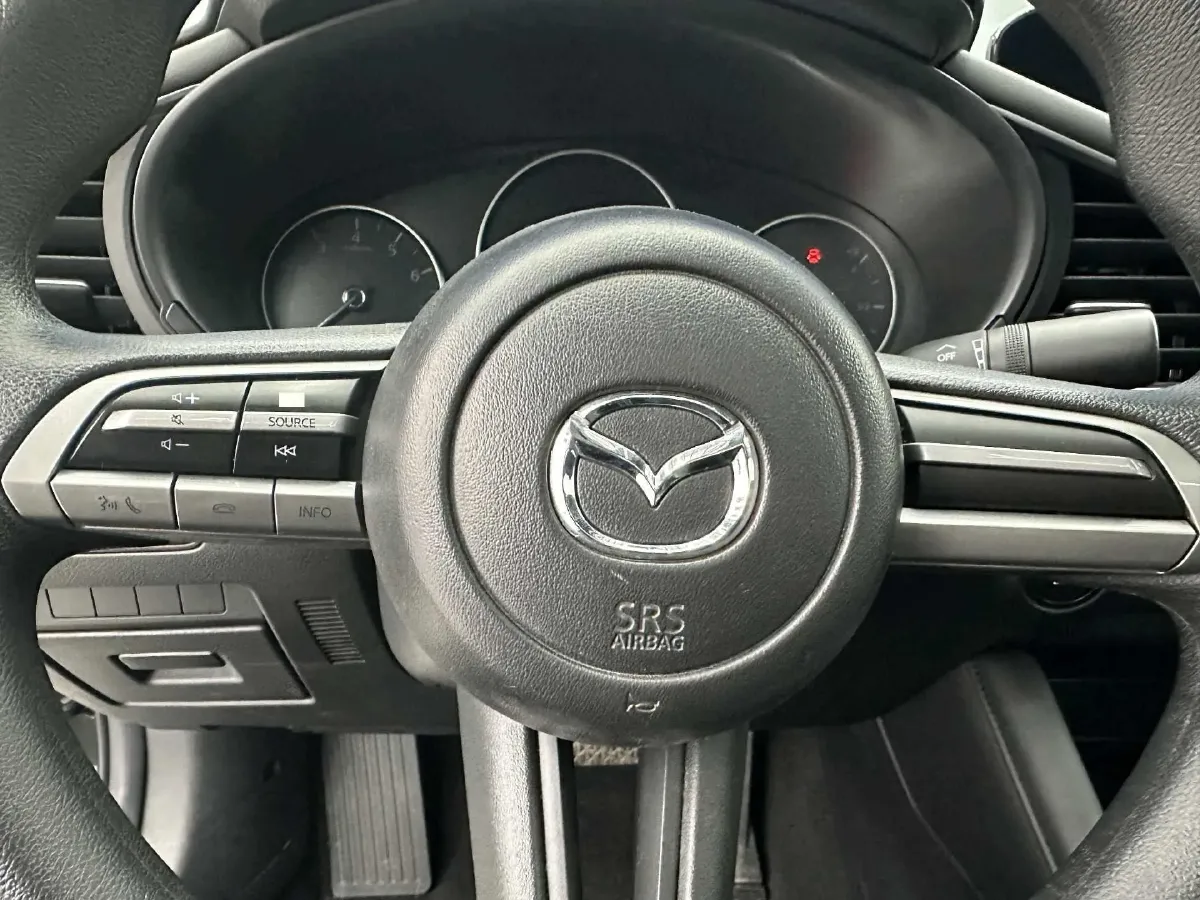 2021 Mazda 3 Axela 1.5L 117HP L4 6AT,autocango,china used car exporter,china ev exporter,chinese used car exporter,chinese used ev exporter