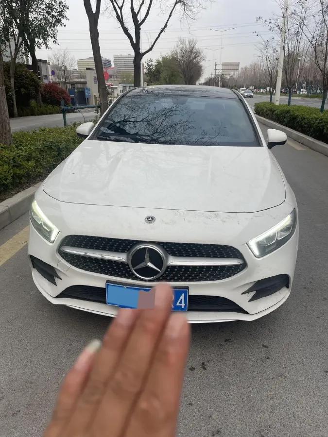 2022 Mercedes-Benz A Class 1.3T 163HP L4 7DCT,autocango,china used car exporter,china ev exporter,chinese used car exporter,chinese used ev exporter