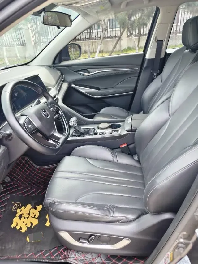 2020 ChangAn CS75 Plus 1.5T 178HP L4 6AT,autocango,china used car exporter,china ev exporter,chinese used car exporter,chinese used ev exporter