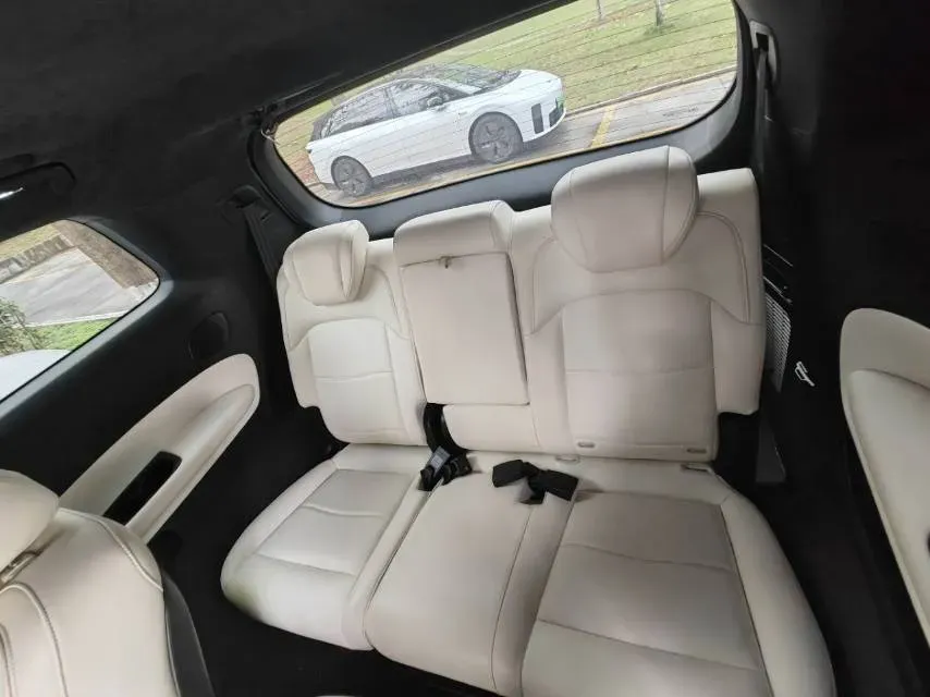 2023 GAC Trumpchi M8 2.0T 190HP L4 E-CVT Hybrid,autocango,china used car exporter,china ev exporter,chinese used car exporter,chinese used ev exporter